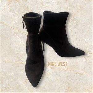 Nine West Brown Ankle Boots SZ 7 Faux Suede Zipper Heel Feminine Hippie Women’s